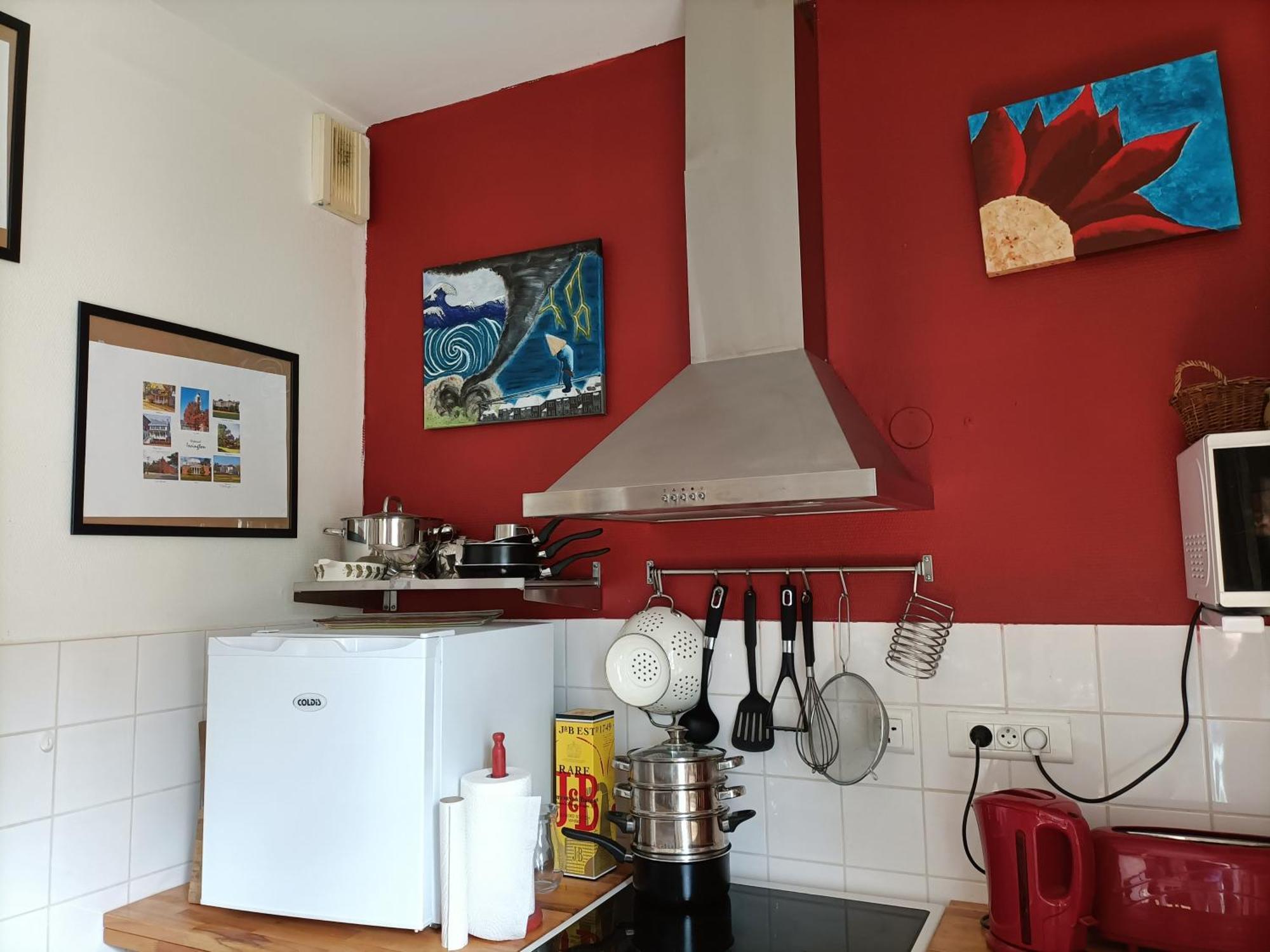 Le Cheval Blanc La Chartre Sur Le Loir Apartment ภายนอก รูปภาพ